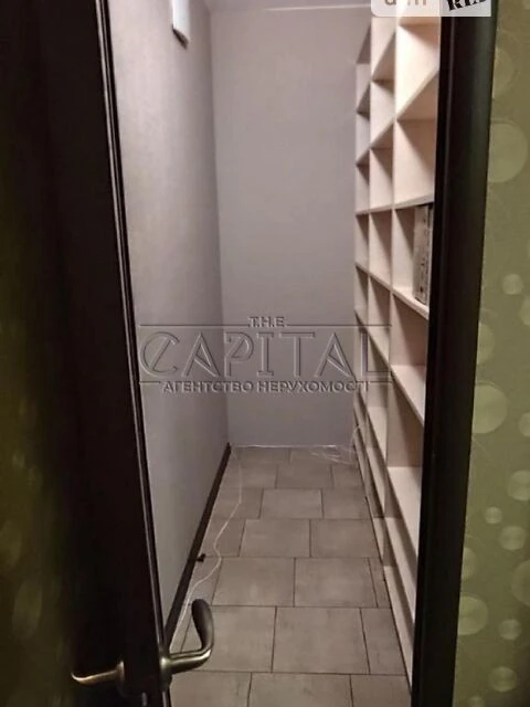 Продаж 3к квартири 114 кв. м на вул. Срібнокільська 1 • ID 3