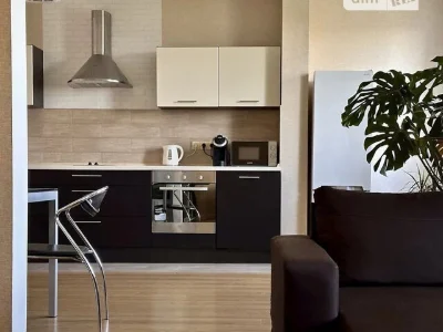 Продаж 2к квартири 60 кв. м на вул. Голосіївська 13 • ID 348