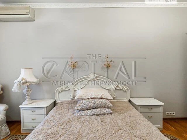 Продаж 4к квартири 150 кв. м на вул. Турівська 29 • ID 34830