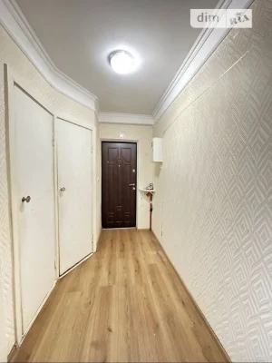 Продаж 3к квартири 60.6 кв. м на вул. Івана Миколайчука 7 •