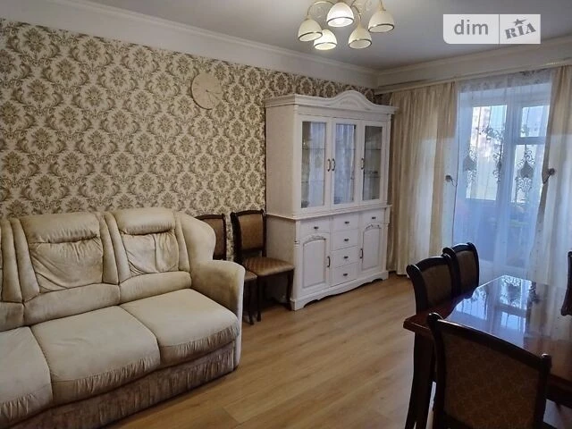 Продаж 3к квартири 60.6 кв. м на вул. Івана Миколайчука 7 •