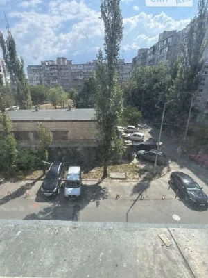 Продаж 3к квартири 60.6 кв. м на вул. Івана Миколайчука 7 •