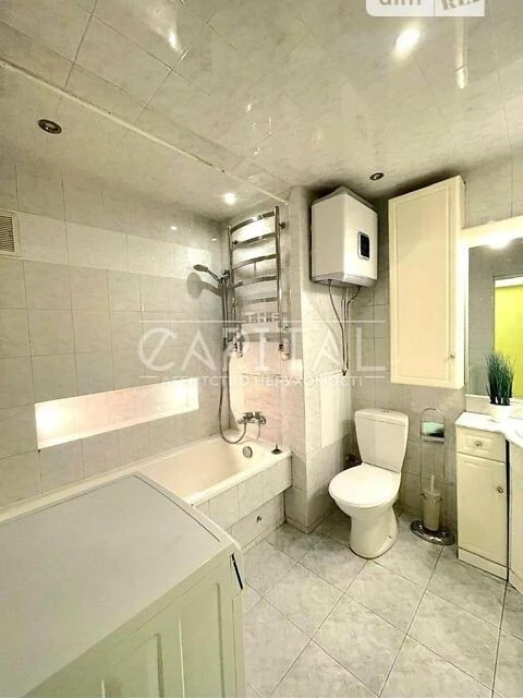 Продаж 3к квартири 89 кв. м на вул. Велика Васильківська 145