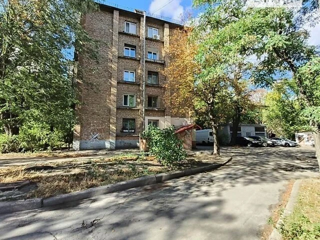 Продаж 2к квартири 41.4 кв. м на вул. Миколи Василенка 14В •