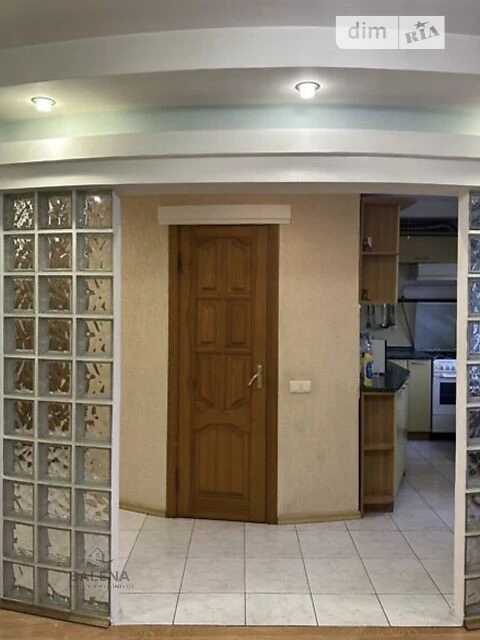 Продаж 2к квартири 46 кв. м на просп. Берестейський 70 • ID