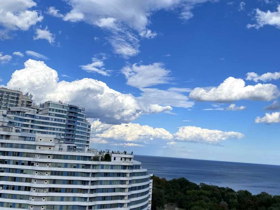 Квартира. Одеса, Літературна вул.