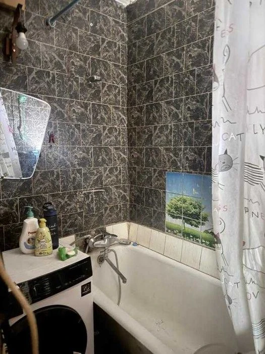 Продам 2х комнатную квартиру пр. Аэрокосмический ( Гагарина