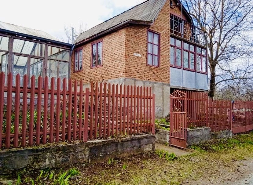 Продам 3 кімнатний будинок