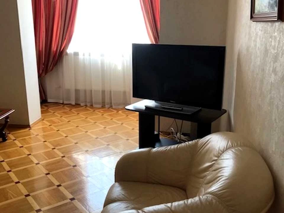 Квартира. Київ, Ревуцького вул.