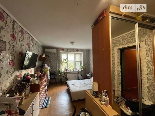 Продаж кімнати 28.2 кв. м на вул. Ігоря Юхновського 32 • ID