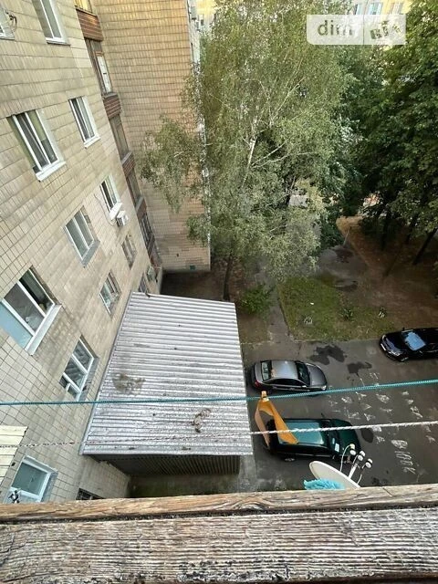 Продаж кімнати 28.2 кв. м на вул. Ігоря Юхновського 32 • ID