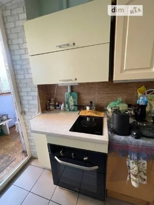 Продаж кімнати 28.2 кв. м на вул. Ігоря Юхновського 32 • ID