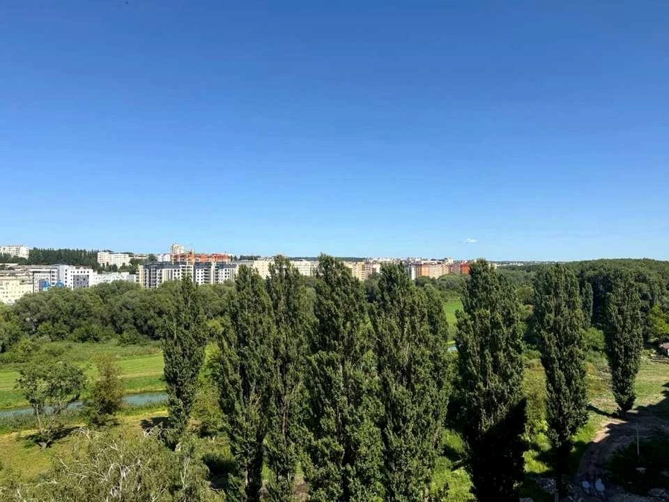Квартира. Хмельницький, Прибузька вул., (Будинок)