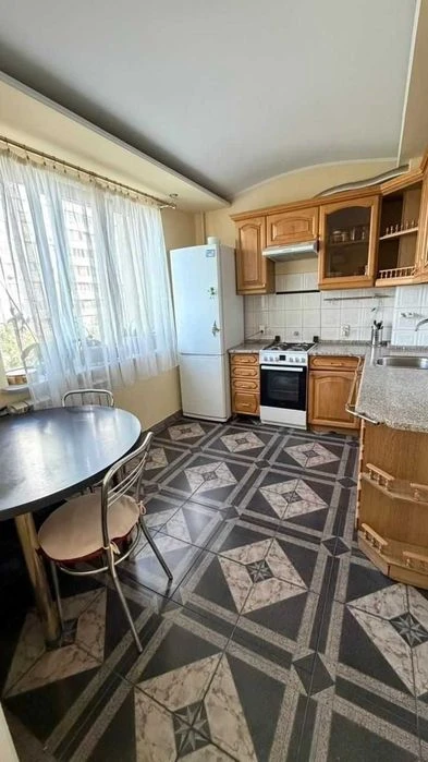Продам 3к квартиру с ремонтом, м. Академика Павлова, Салтовк