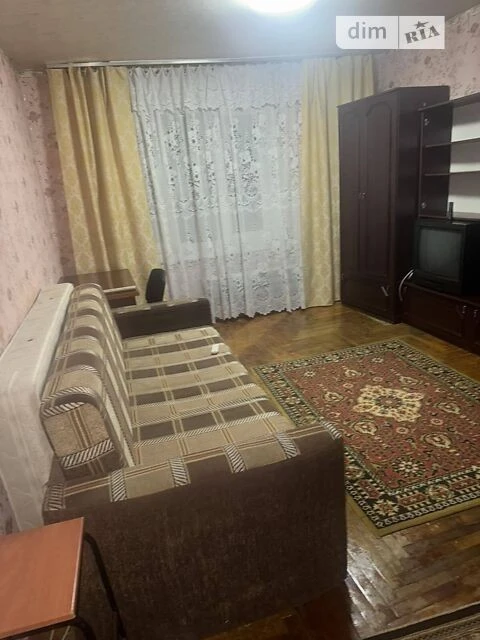 Продаж кімнати 27.35 кв. м на вул. Світлицького 24А • ID 346