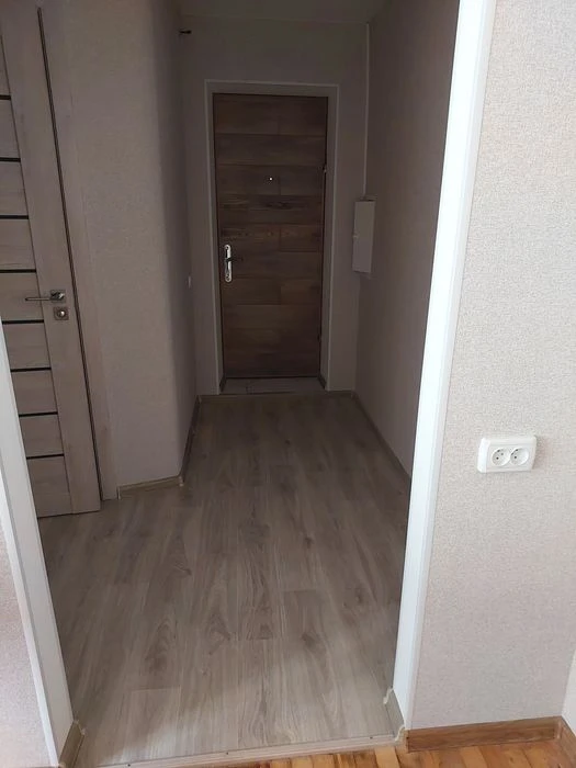 продам 2-х комн. квартиру