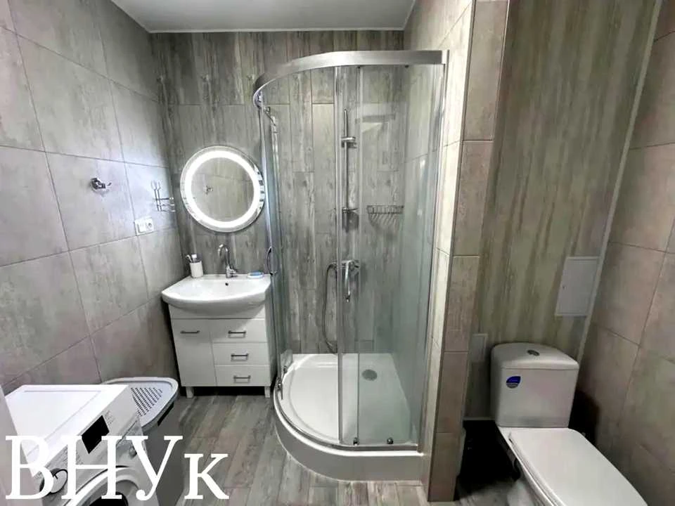 Квартира. Ужгород, Героїв 128-ї Бригади вул. (8 Березня)