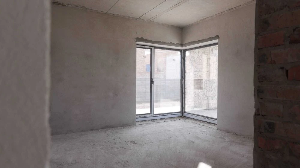 Сучасний будинок 3 спальні | 53 м² кухня-вітальня | 8 соток