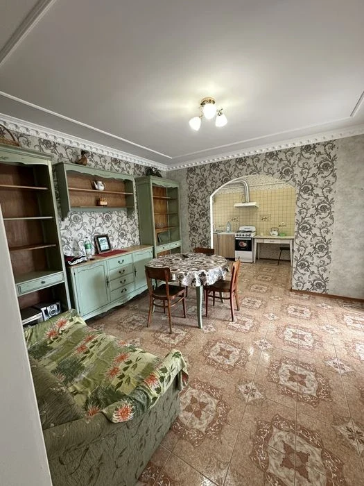 Продаю окремий будинок центральний район