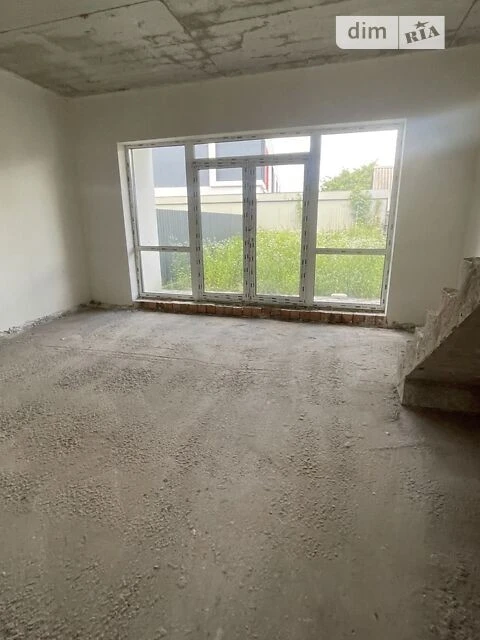 Продаж 2 поверхового таунхауса 102 кв. м, 4 кімнати, на Лісо