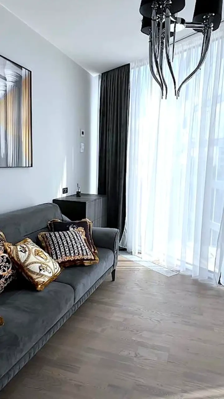 Продаж квартири 3-кімн. 94 м² 6/31 пов.