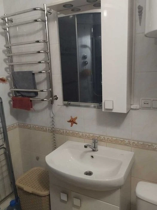 Sale of a modern 2-room apartment (living room type) with euro-floor