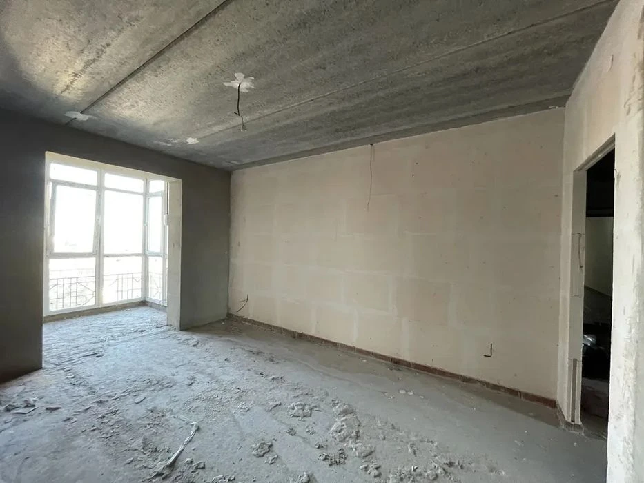 Apartment for sale in a new building of the Atlant residential complex, 78 meters, center, steam