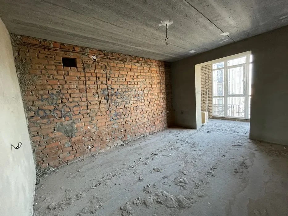 Apartment for sale in a new building of the Atlant residential complex, 78 meters, center, steam
