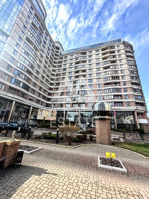 Продаж 2к. кв. Жилянська 59, Дипломат-Холл, Саксаганського,