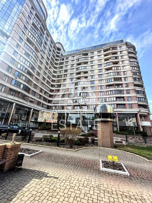 Продаж 2к. кв. Жилянська 59, Дипломат-Холл, Саксаганського,
