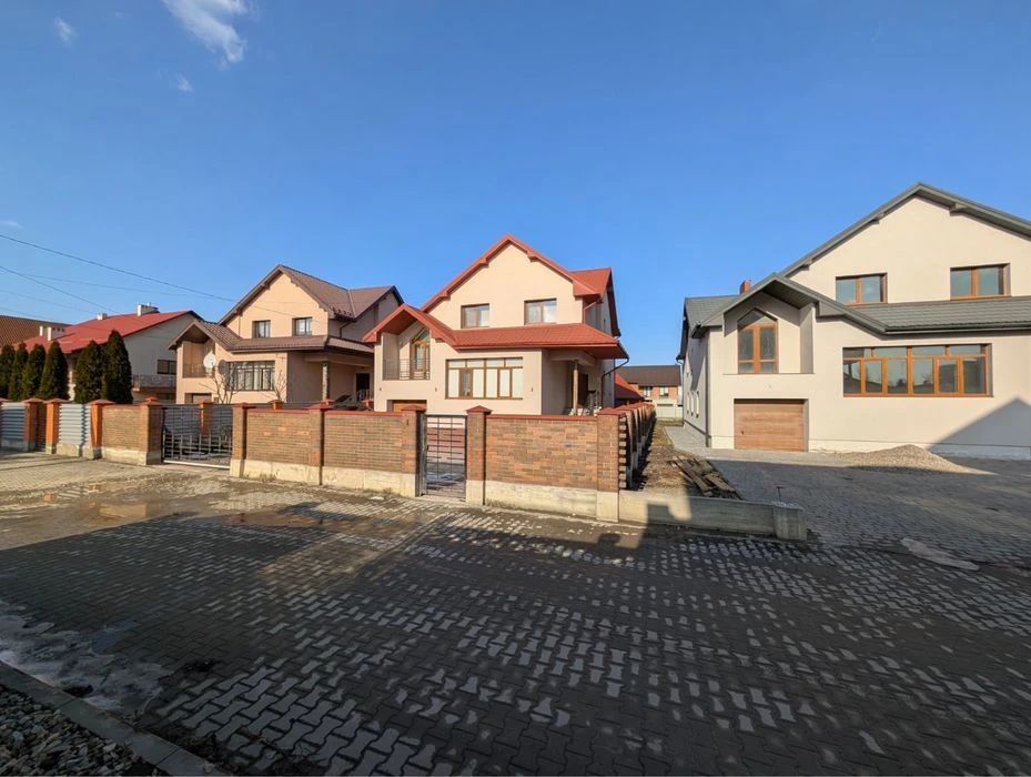 Продаж будинку р-н Пасічна