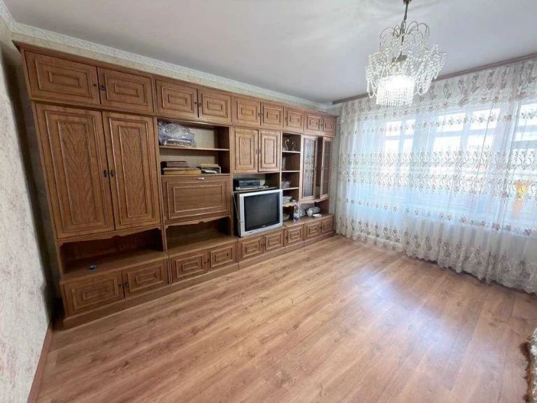 (7) Продаж 3 к. квартири на Ближньому замості (0102)