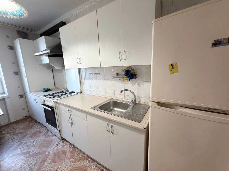 (7) Продаж 3 к. квартири на Ближньому замості (0102)