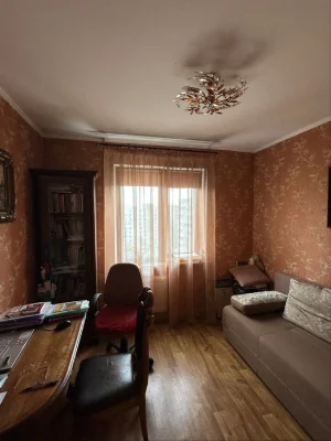 Продаж 1-кімнатної квартири, район Митниця, вул. Героїв Дніп
