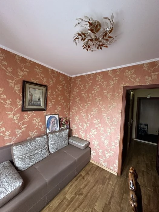Продаж 1-кімнатної квартири, район Митниця, вул. Героїв Дніп