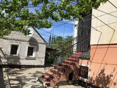 Дом 200кв ул Коцюбинського Корабельный район Широкая Балка о