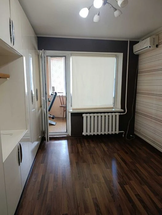 Продам Балковская /Средняя 3 ком. квартира