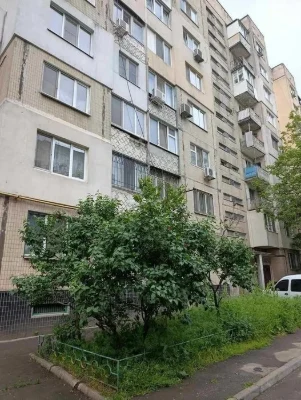 Продам Балковская /Средняя 3 ком. квартира