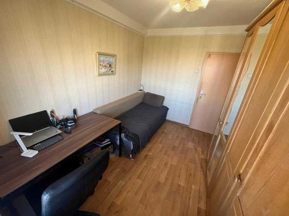 Продаж 3-кімнатної квартири на Березняках, просп. Павла Тичи