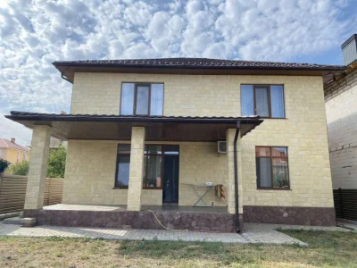 House for sale in Sauvignon, 220m²