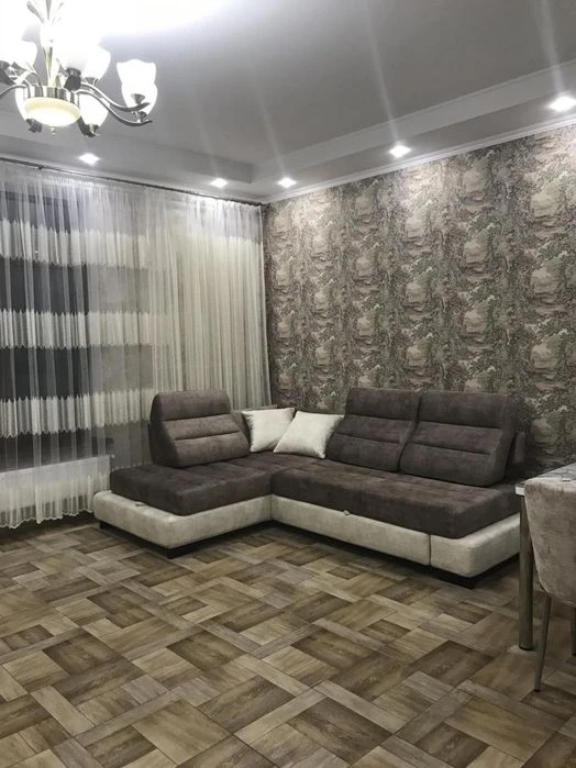 House for sale in Sauvignon, 220m²