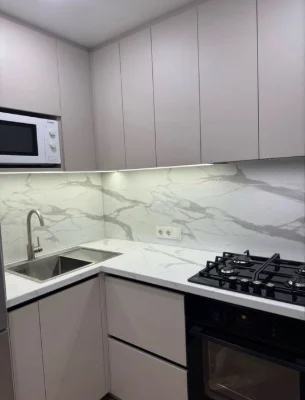 Продам 3-х кімн, вул. Лахтинська, площа 62 кв2, поруч є Свіж