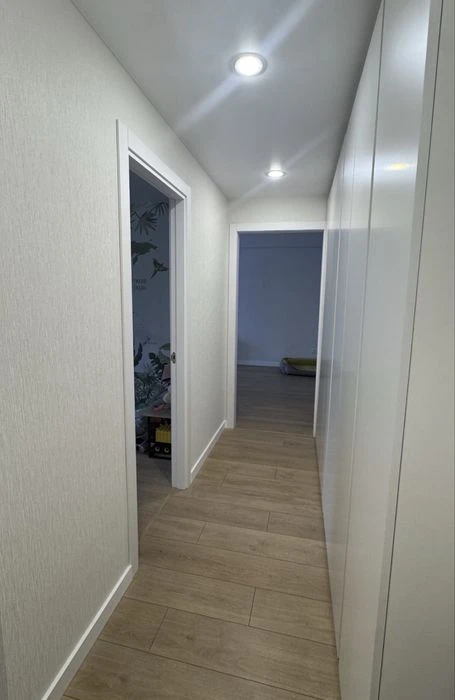 Продам 3-х кімн, вул. Лахтинська, площа 62 кв2, поруч є Свіж