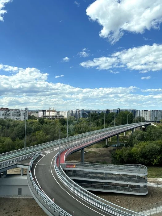 Двокімнатна квартира з панорамним краєвидом у ЖК «Княгинин Ц
