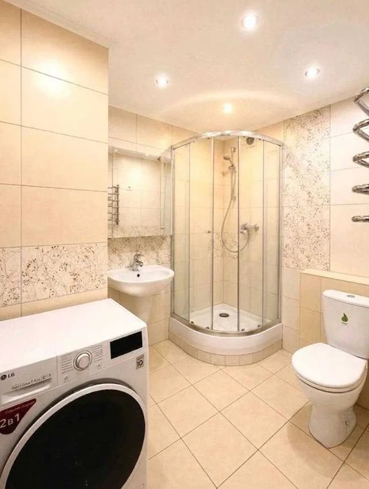 Продаж 3 кімнатної квартири після ремонту вул Патона Залізни