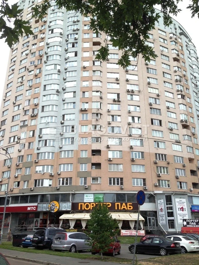 Продаж квартири вул. Митрополита Андрія Шептицького (Луначар