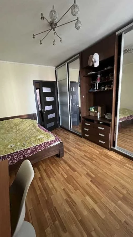 3-room apartment for sale 71.5 m², Sribnokilska St., 22