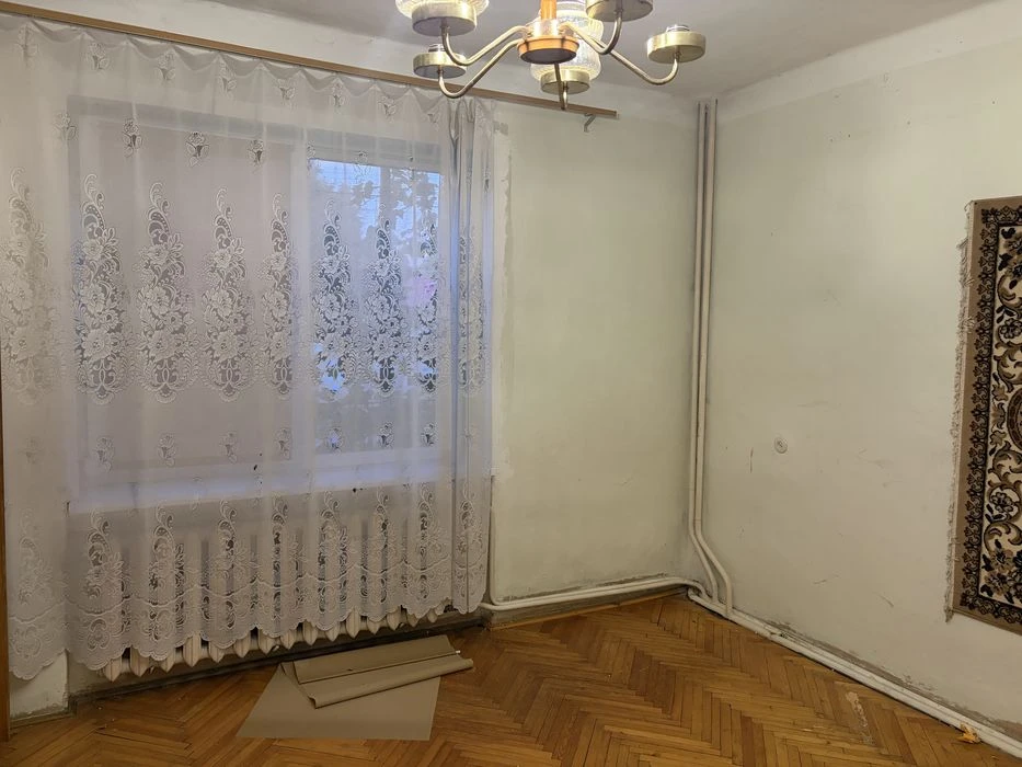 Продається 2- поверховий будинок в місті Ужгород