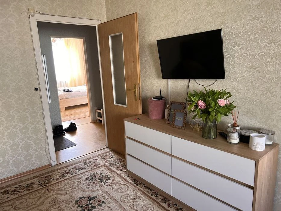 Продається 2 кімнатна квартира в Пасічній