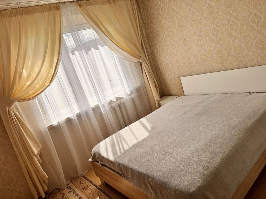 Продається 2 кімнатна квартира в Пасічній